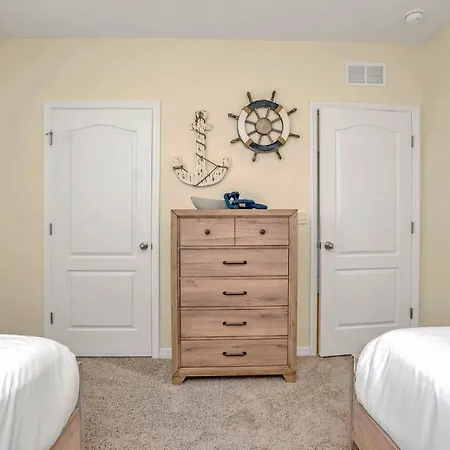 Pool-Jacuzzi Villa 6B Near Disney Davenport! Exterior photo