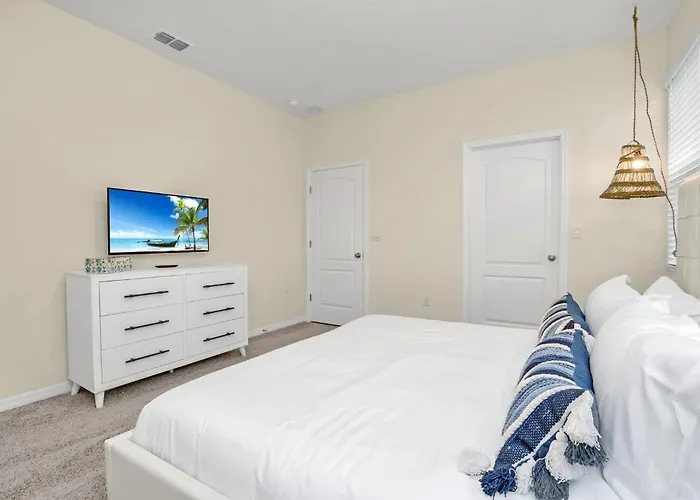 Private Pool-Jacuzzi Villa 6B Near Disney-25 Min, Solterra Resort Davenport!