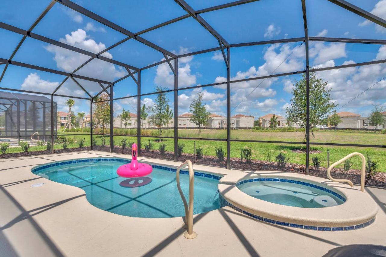 Pool-Jacuzzi Villa 6B Near Disney Davenport!