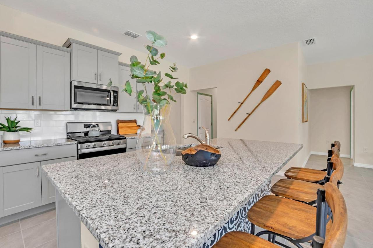 Pool-Jacuzzi Villa 6B Near Disney Davenport! * Davenport