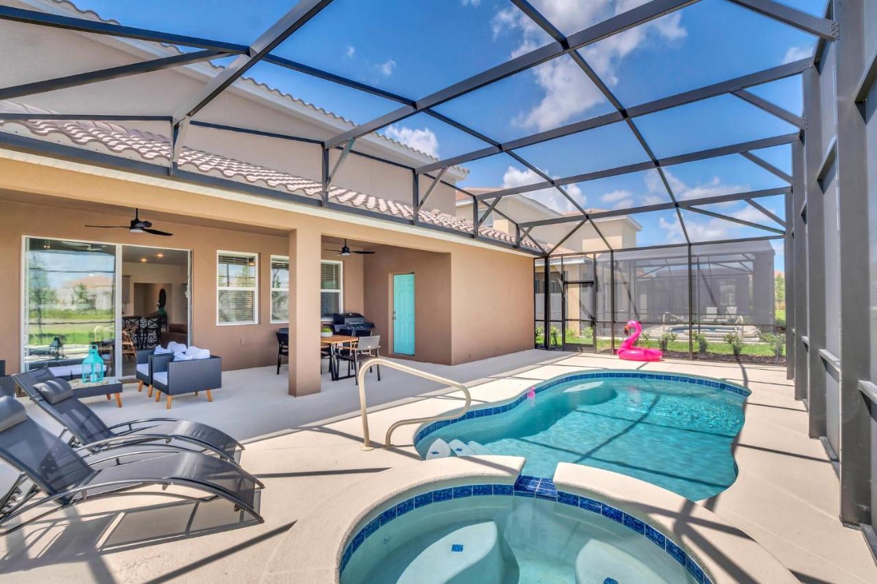 Villa Pool-Jacuzzi Villa 6B Near Disney Davenport!